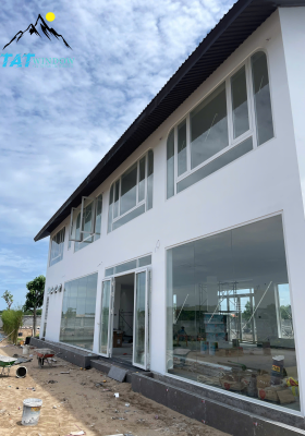 Cửa nhôm kính toàn bộ nhà