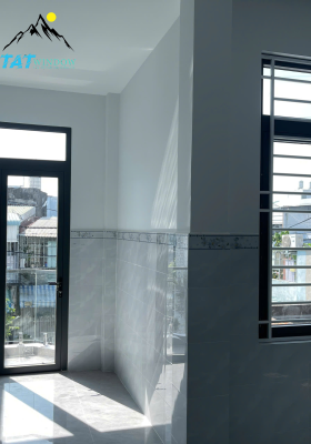 Thi công nhôm kính cho nhà chị Mai Tại Hóc Môn